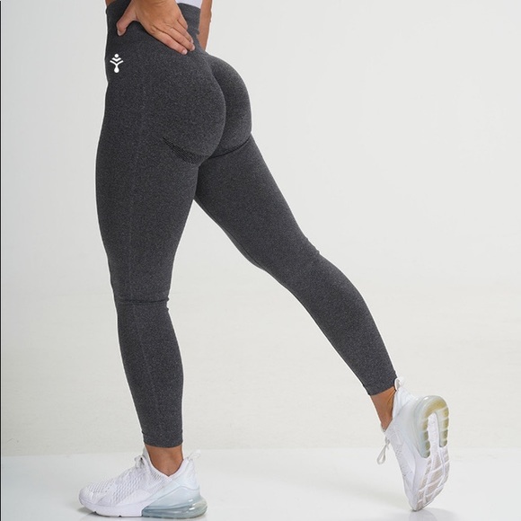 FROM: TAMPO BODI COLLECTION
* machine washable - Picture 2 of 10